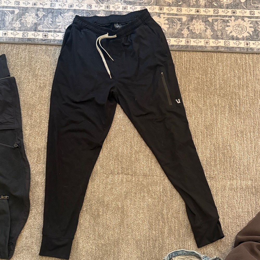 Vuori Black Men's Jogger Pants